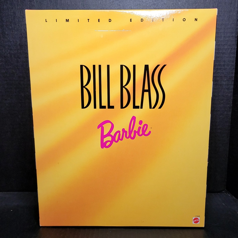 1996 Limited Edition Bill Blass Barbie #17040 - Picture 4 of 9